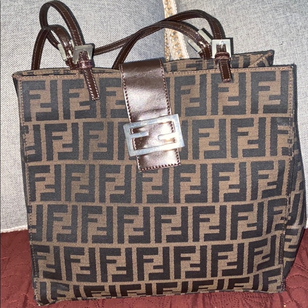 VINTAGE FENDI TOTE